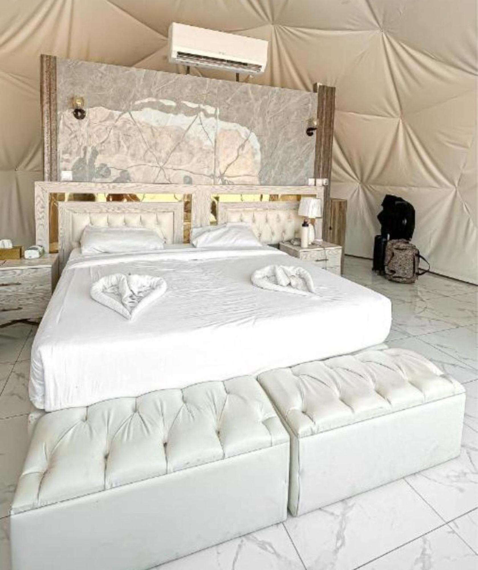 Julia Rum Luxury Camp Wadi Rum Exterior foto